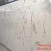 đá trắng vân mây nhân tạo