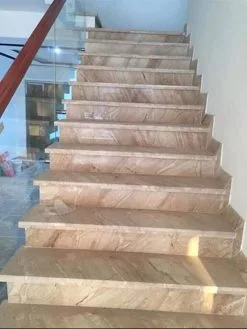 Đá marble ốp cầu thang