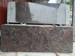 Đá granite tím xa mạc
