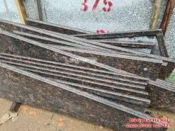 Thi công cầu thang đá nâu anh quốc tại Hà Nội