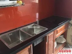 Mặt đá bếp tự nhiên đen ánh kim đẹp giá rẻ