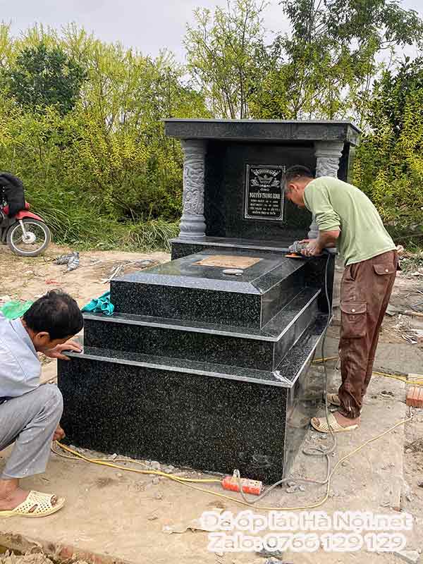 Thi công mộ đá granite tại Ứng Hòa Hoàn thiện Mộ đá granite có mái che